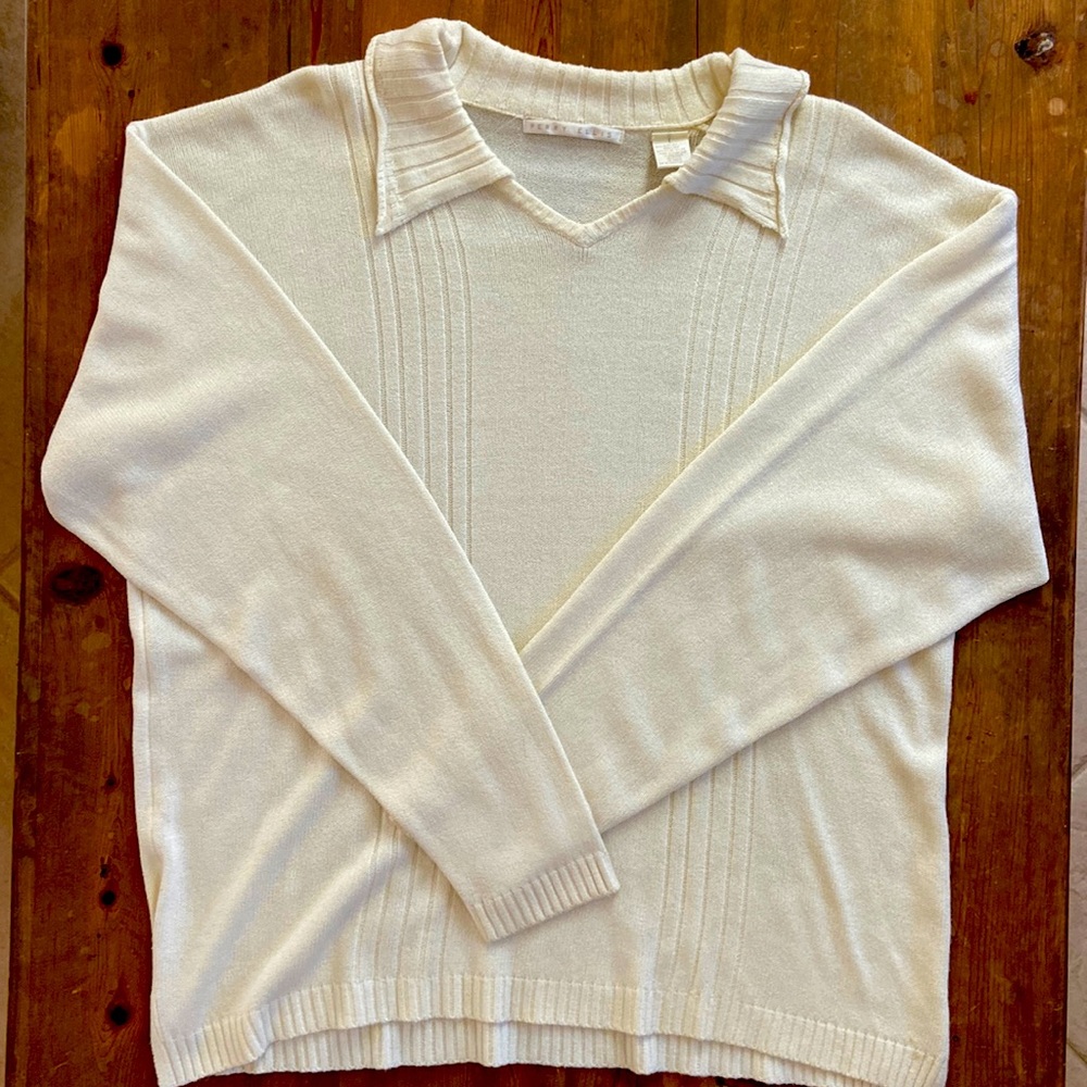 L Long Sleeve Perry Ellis Sweater